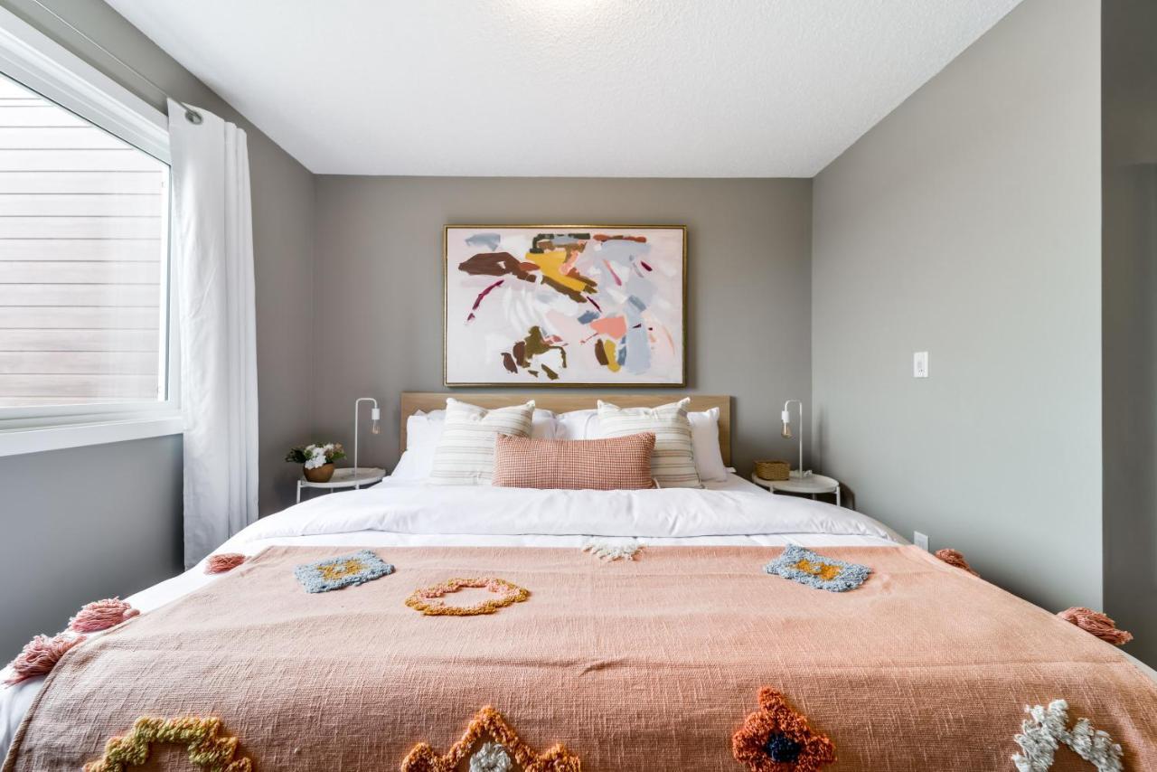 Peaceful Oasis Condo, Ac, Top Floor, Secure Ug Parking, Balcony, King Bed! Edmonton Exterior foto